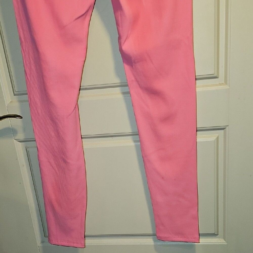 EleVen by Venus Williams Glamour Girl Bubblegum Leggings - Picture 5 of 10